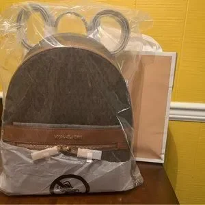 Michael Kors | Bags | Bnwt Michael Kors Kenly Backpack  display picture 3